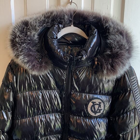 Avenue George V Paris Hooded Puffer - Picture 3 of 12